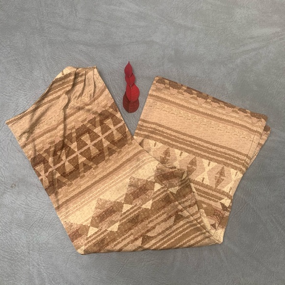 Ralph Lauren Beige Patterned Sleeveless Shirt - Picture 2 of 6